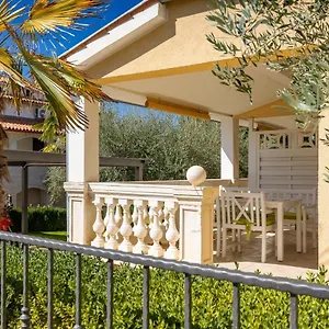 https://villa-opatic.in-istria.net